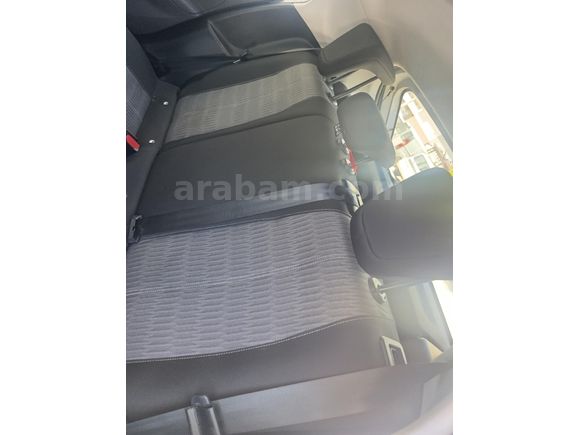 Sahibinden Opel Corsa 1.5 D Edition 2020 Model  172000 km Beyaz