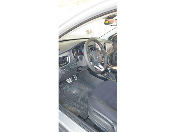 Sahibinden Kia Stonic 1.4 MPI Elegance 2024 Model