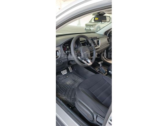 Sahibinden Kia Stonic 1.4 MPI Elegance 2024 Model