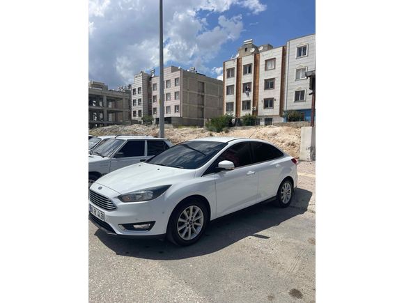Sahibinden Ford Focus 1.6 TDCi Titanium 2015 çıkışlı  