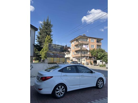 Sahibinden Hyundai Accent Blue 1.6 CRDI Mode Plus 2015 Model 