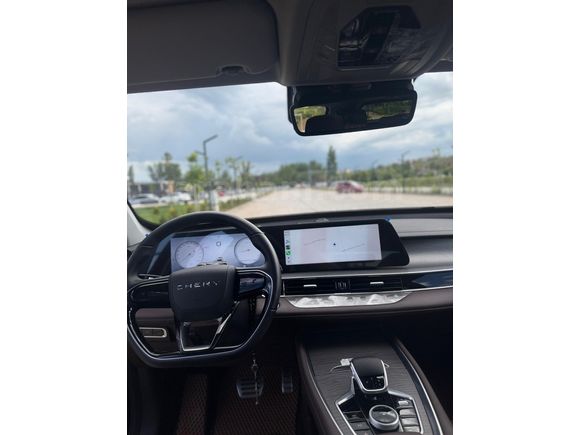 7 KİŞİLİK DEV SUV