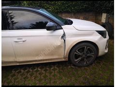 OPEL CORSA 1,2 T ULTİMATE/51,000 KM D/BEYAZ RENK/SİYAH CAM TAVAN