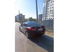 Sahibinden Hyundai Elantra 1.6 D-CVVT Style 2013 Model  176.000 km Siyah