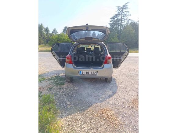 Öğretmenden satılık Yaris