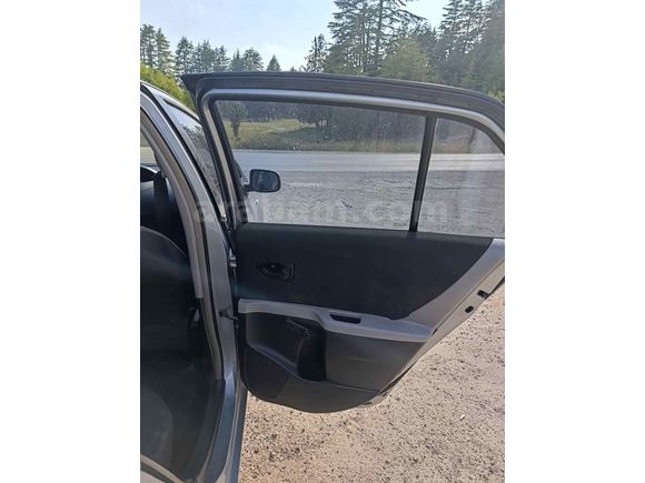 Öğretmenden satılık Yaris