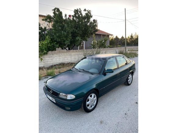 14 senelik sahibinden orjinal 187 Bin km'de Astra GLS