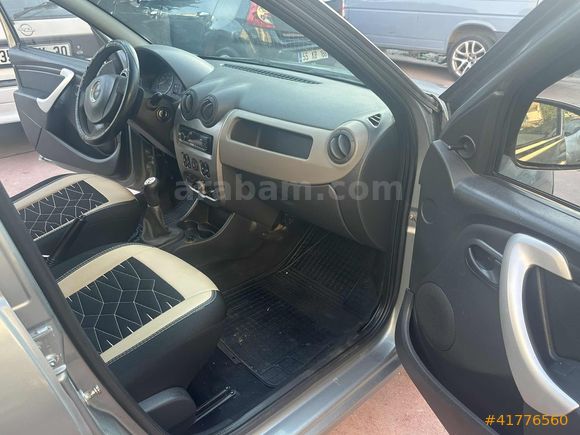CNR OTOMOTİVDEN EMSALSİZ TEMİZLİKTE DATÇA SANDERO