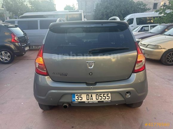 CNR OTOMOTİVDEN EMSALSİZ TEMİZLİKTE DATÇA SANDERO