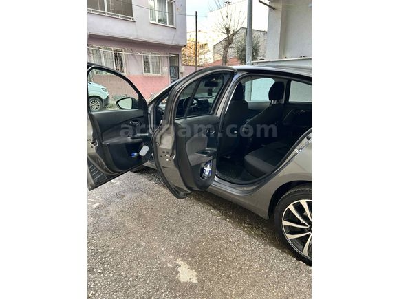 Sahibinden Fiat Egea 1.6 Multijet Lounge Plus 2017 Model 