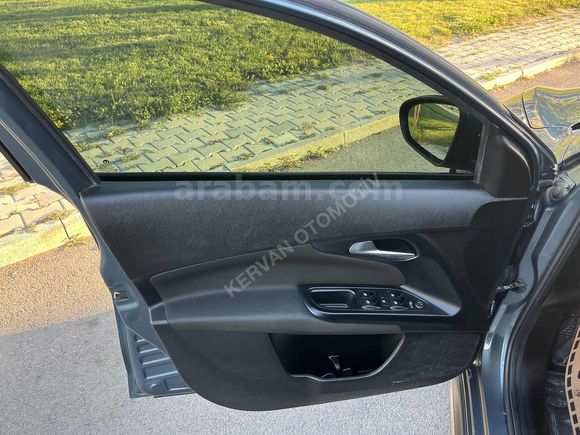 2021 MODEL EGEA CROS 1.4 BENZİN URBAN PAKET 53 BİNDE