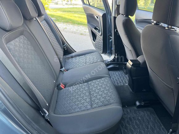 2021 MODEL EGEA CROS 1.4 BENZİN URBAN PAKET 53 BİNDE