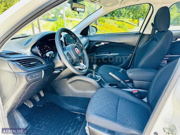 2022 MODEL EGEA CROSS URBAN