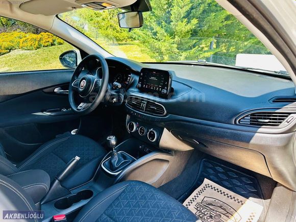 2022 MODEL EGEA CROSS URBAN
