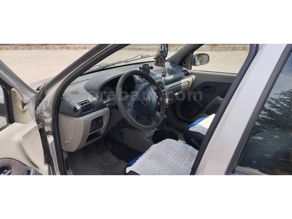 emekliden temiz bakımlı 2006 Clio