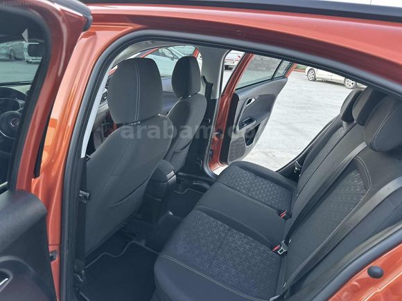 2023 model Egea Cross 100 .yil 28000 km boyasız