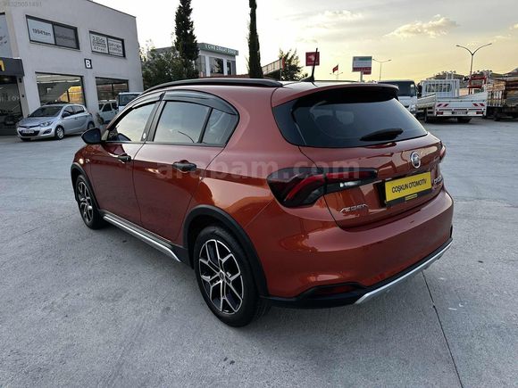 2023 model Egea Cross 100 .yil 28000 km boyasız