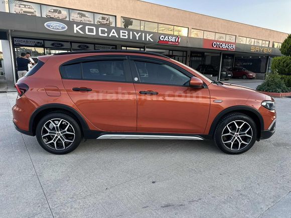 2023 model Egea Cross 100 .yil 28000 km boyasız