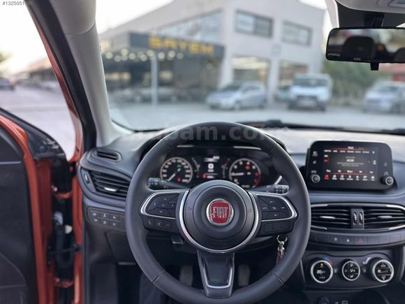 2023 model Egea Cross 100 .yil 28000 km boyasız