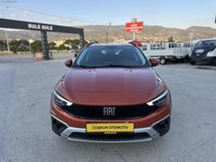 2023 model Egea Cross 100 .yil 28000 km boyasız