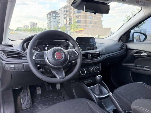 2025 MODEL EGEA CROSS