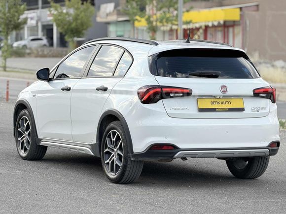 2025 MODEL EGEA CROSS