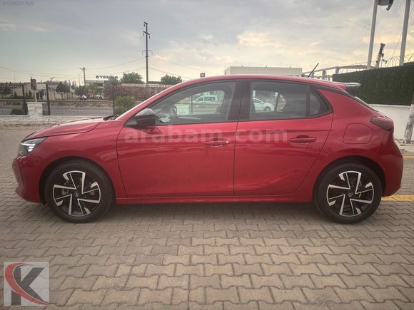 2025 HATASIZ OTOMATİK SADECE 8 BİN KM'DE CAM TAVANLI GS HYBRIT