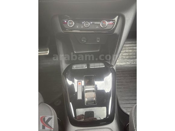 2025 HATASIZ OTOMATİK SADECE 8 BİN KM'DE CAM TAVANLI GS HYBRIT