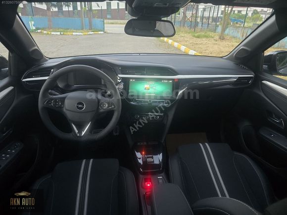 AKN AUTO"DAN 2026 CORSA ULTİMATE 1.2 HYBRID 145 HP CAM TAVAN