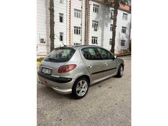 Sahibinden Peugeot 206 1.4 Panoramic 2005 Model 