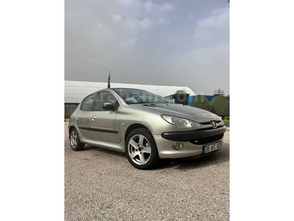 Sahibinden Peugeot 206 1.4 Panoramic 2005 Model 