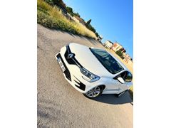 Sahibinden boyasız değişensiz  Renault Megane 1.3 TCe Touch 2025 Kasım trafiğe çıkışlı 16.000km Beyaz