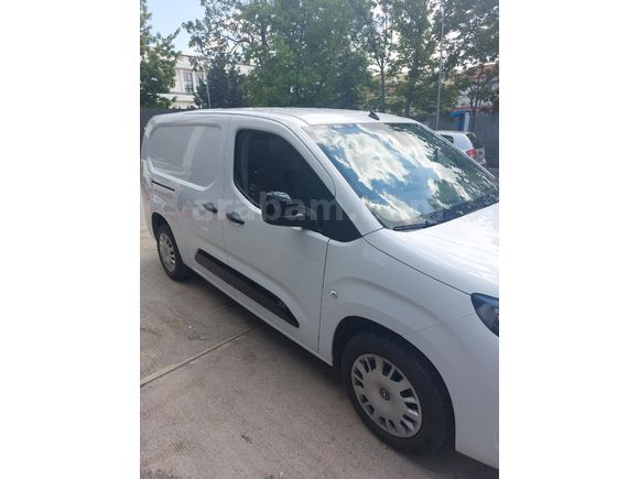Opel Combo 1.5 D Ultimate XL 2025 Model