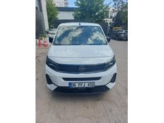 Opel Combo 1.5 D Ultimate XL 2025 Model