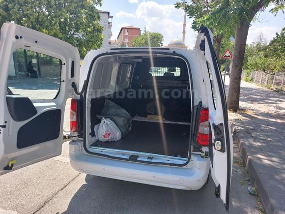 Opel Combo 1.5 D Ultimate XL 2025 Model