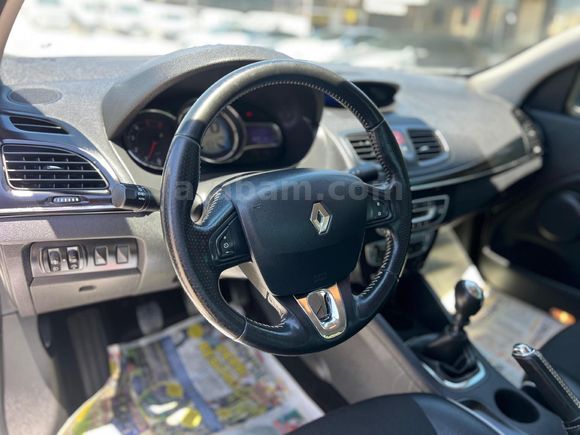 Galeriden Renault Fluence 1.5 dCi Icon 2014 Model Şanlıurfa