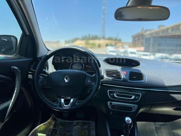 Galeriden Renault Fluence 1.5 dCi Icon 2014 Model Şanlıurfa