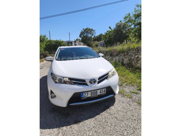 Sahibinden Toyota Auris 1.6 Active 2015 Model