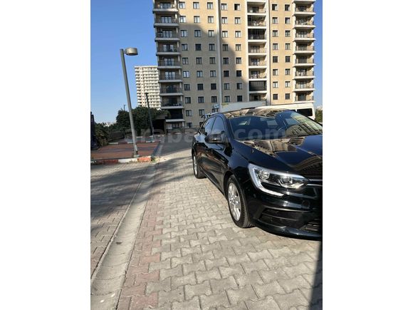 Sahibinden Renault Megane 1.3 TCe Joy 2021 Model 