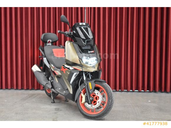 REFORM MOTORS 2025 BMW C400 X " ORJİNAL SİSSY BAR "