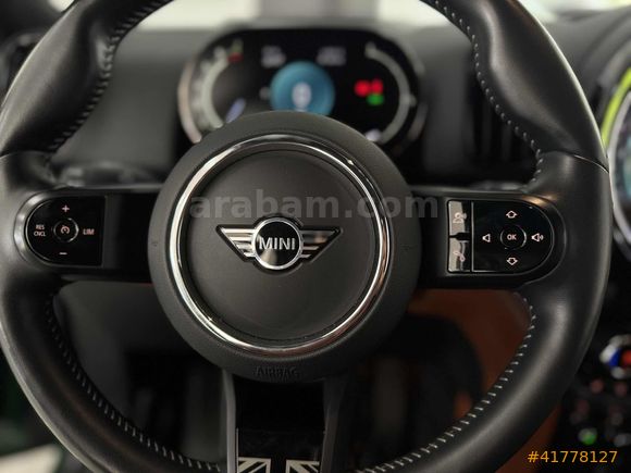 10BİN KM COUNTRYMAN ALL4 ÇİFT RENK CAM TAVAN TABA HEAD UP