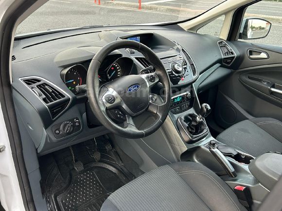 Sahibinden Ford C-Max 1.6 TDCi Titanium X 2013 Model  97.500 km Beyaz
