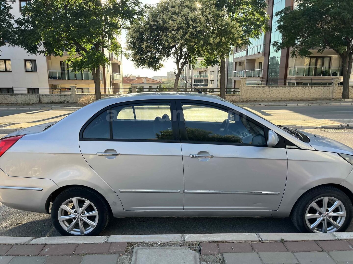 Sahibinden Tata Manza Ignis 1.4 Safire 2012 Model İzmir 248.000 km Gri (Gümüş) 2