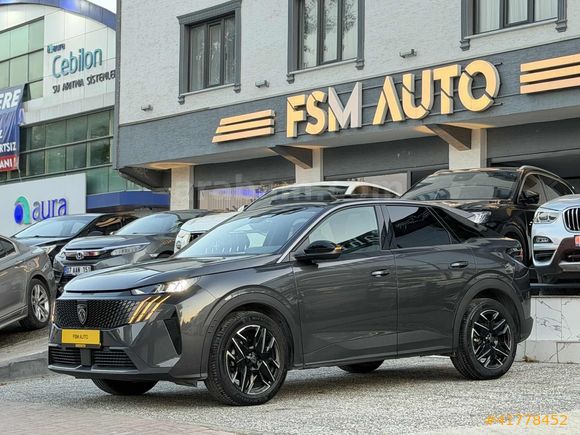 2025+HATASIZ+3008+1.2HYBRİD+ALLURE+22.000KM+PALATİNYUM GRİ