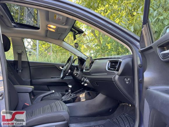 54 BİN KM DE GARANTİLİ SUNROOF KİA ELEGANCE