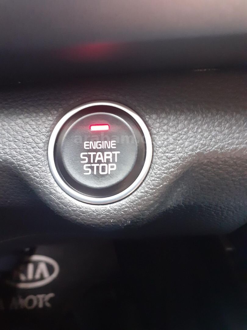 Sahibinden Kia Rio 1.4 CVVT Elegance Tekno 2021 Model İstanbul 24.000 km Yeşil (metalik) 4