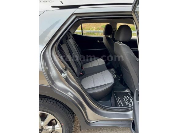 43000 KM'DE BOYASIZ 2023 MODEL KİA STONIC 1.4 MPİ COOL