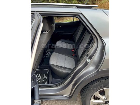 43000 KM'DE BOYASIZ 2023 MODEL KİA STONIC 1.4 MPİ COOL