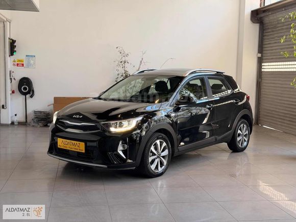 ALDATMAZ PLAZA'DAN 2024 KIA STONİC BUSİNESS PLUS 1.0 T-GDI