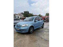 Kadın sürücüden içi tertemiz hor kullanılmamış hiç LPG görmemiş
200.000KM de
